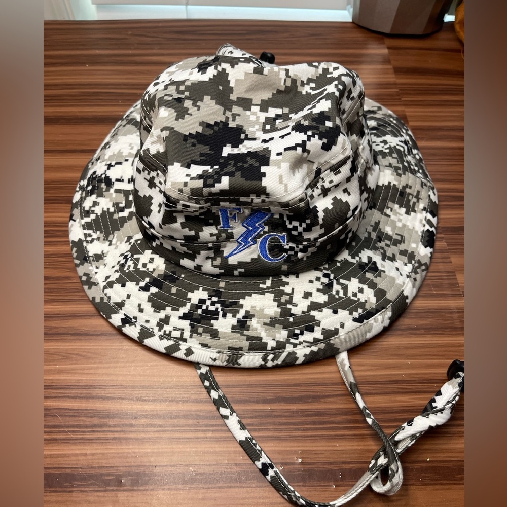 Sun hat pacific hardware digitized camo